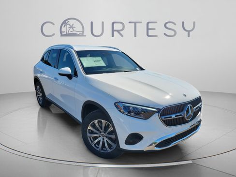 Certified 2026 Mercedes-Benz GLC 300 image 5
