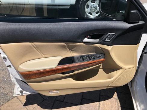 Used 2012 Honda Accord EX-L image 10