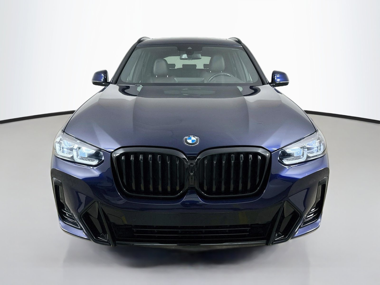 Used 2024 BMW X3 xDrive30i w/ Premium Package AWD/4WD image 2