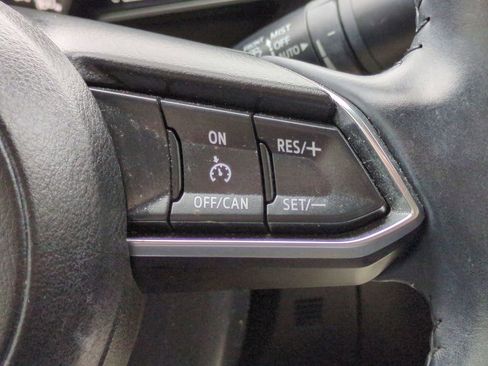 Used 2017 MAZDA MAZDA3 Touring image 25