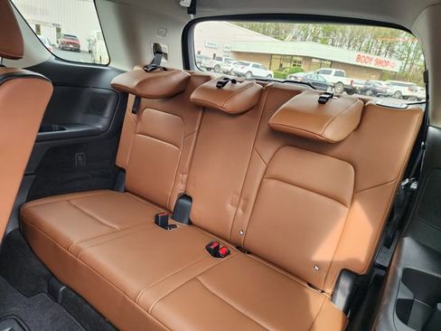 Used 2024 Nissan Pathfinder Platinum w/ Cargo Package image 32