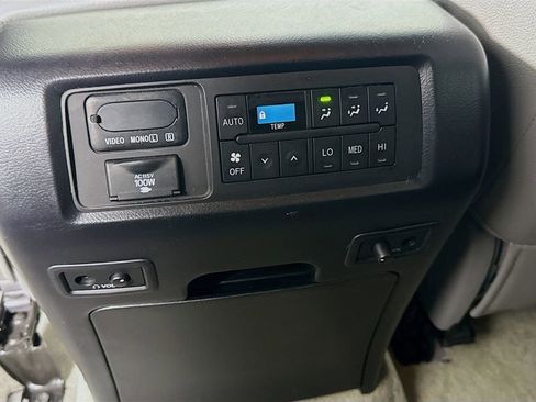 Used 2011 Toyota Sequoia Limited RWD image 26