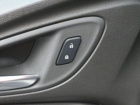 Used 2024 Buick Encore GX Sport Touring AWD/4WD image 11