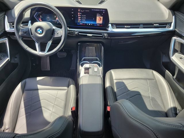 Used 2025 BMW X1 xDrive28i AWD/4WD image 14