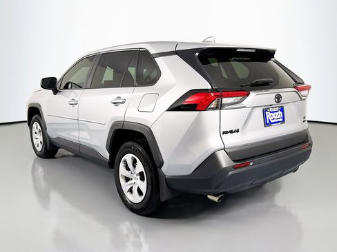 Used 2024 Toyota RAV4 LE image 7