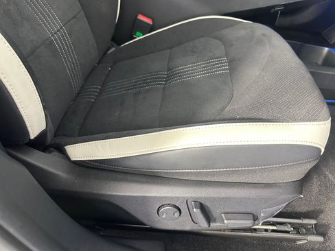 Used 2023 Kia EV6 GT-Line w/ GT-Line Suede Seat Package image 32