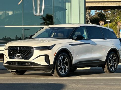 New 2026 Lincoln Nautilus Premier w/ Equipment Group 102A image 7