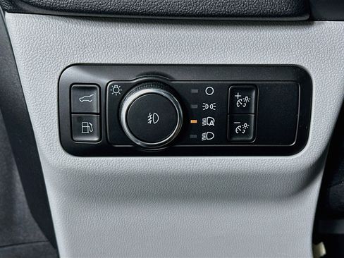 Used 2023 Ford Escape Platinum w/ Premium Technology Package FWD image 17