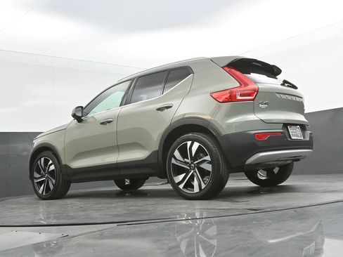 Certified 2023 Volvo XC40 B5 Plus w/ Driver Assist Package image 33