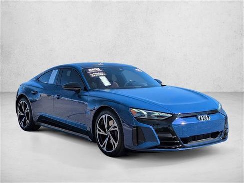 Used 2022 Audi e-tron GT Prestige w/ Prestige Package AWD/4WD image 3