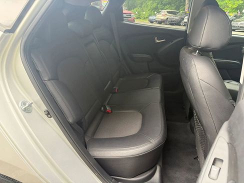 Used 2013 Hyundai Tucson GLS FWD image 17