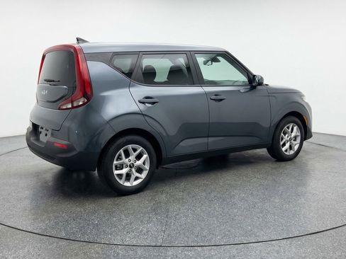 Used 2025 Kia Soul LX w/ LX Technology Package image 9