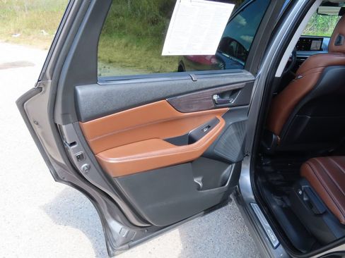 Used 2024 Acura MDX SH-AWD w/ Advance Package image 34
