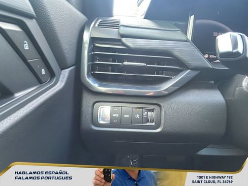 New 2026 GMC Acadia AT4 image 17