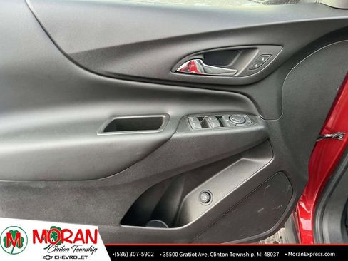 Used 2023 Chevrolet Equinox LT image 16