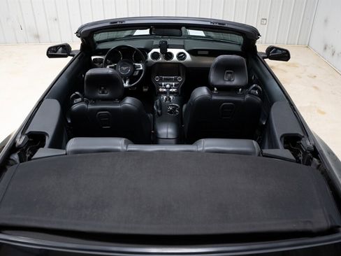 Used 2015 Ford Mustang Premium image 11