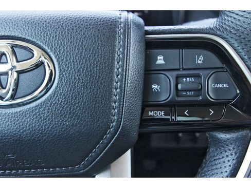 Used 2023 Toyota Tundra Limited w/ Power Package AWD/4WD image 19