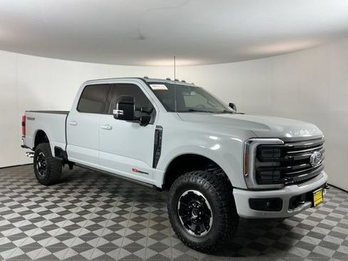 Used 2025 Ford F350 Platinum w/ Tremor Off-Road Package AWD/4WD image 3