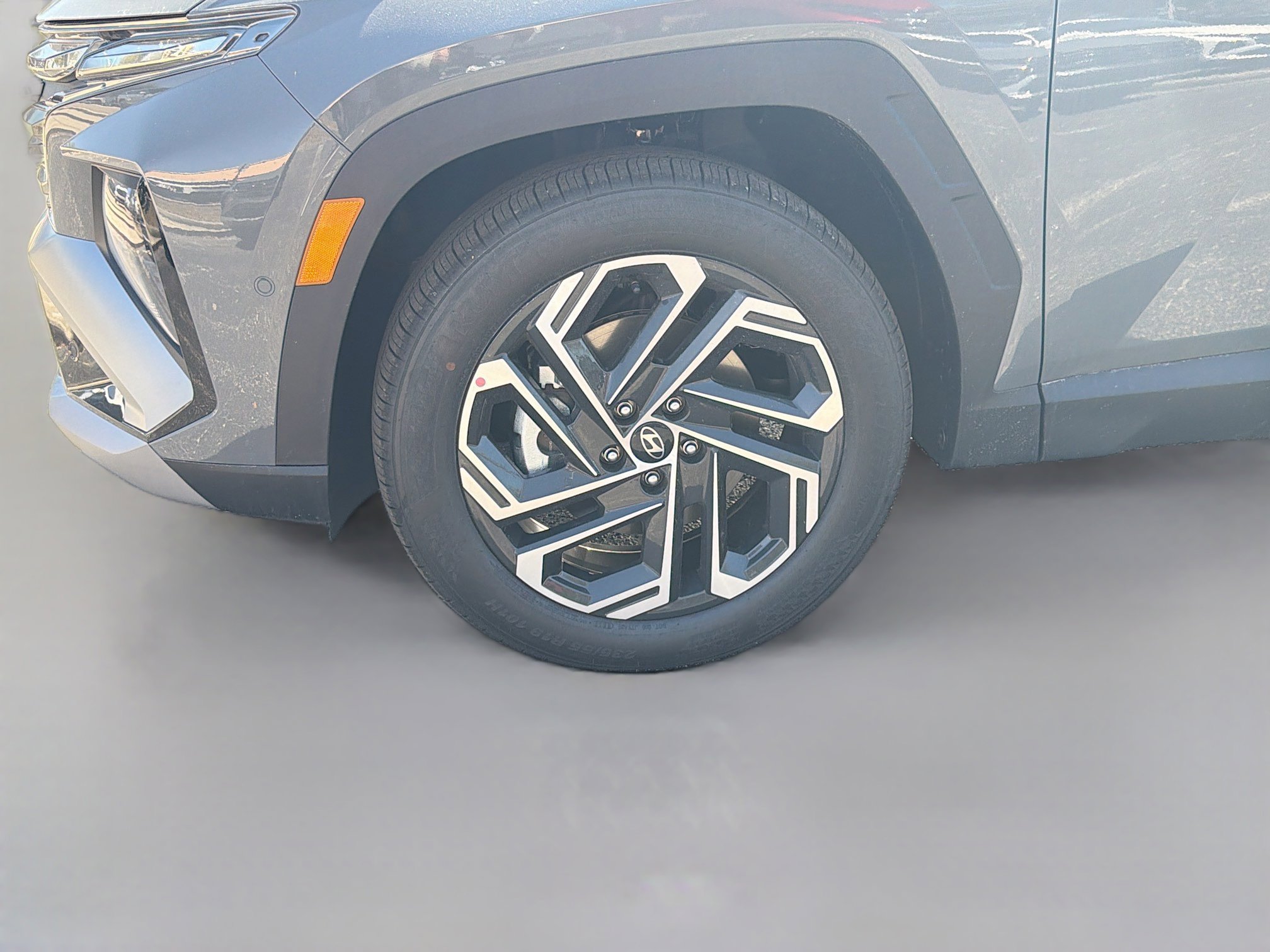 New 2026 Hyundai Tucson Limited FWD image 12