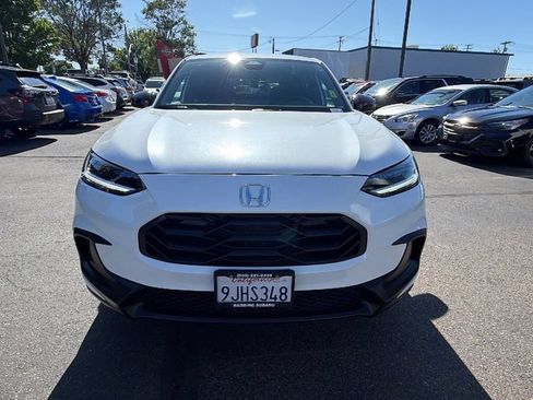Used 2024 Honda HR-V Sport image 8
