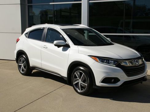 Used 2022 Honda HR-V EX image 2