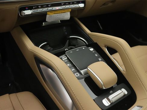 New 2026 Mercedes-Benz GLS 580 4MATIC image 7