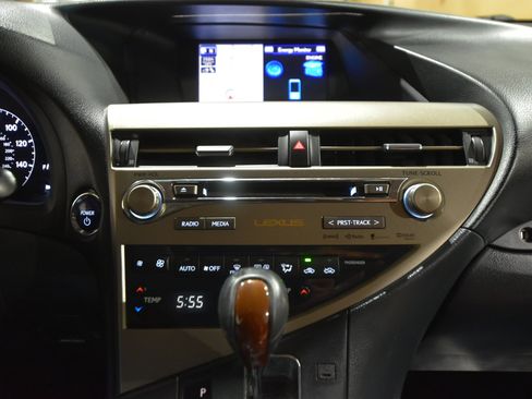 Used 2013 Lexus RX 450h AWD image 22