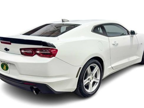 Used 2019 Chevrolet Camaro LT image 2