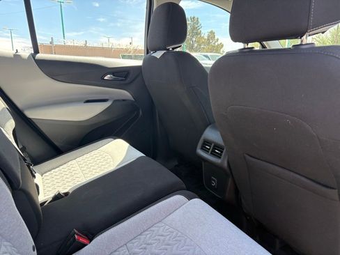 Used 2022 Chevrolet Equinox LS image 7