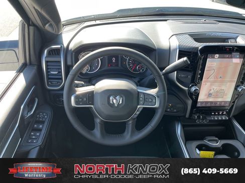 New 2026 RAM 2500 Big Horn AWD/4WD image 12