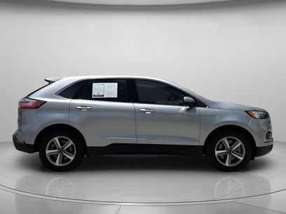 Used 2024 Ford Edge SEL w/ Convenience Package