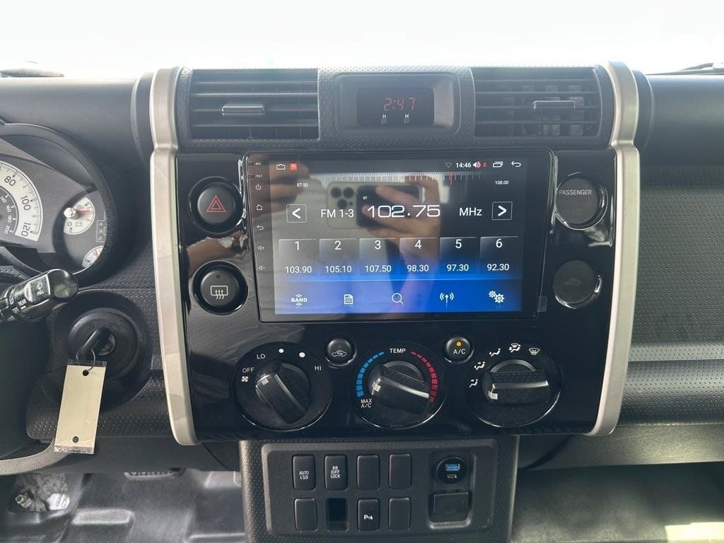 Used 2007 Toyota FJ Cruiser 2WD w/ Convenience Pkg image 15