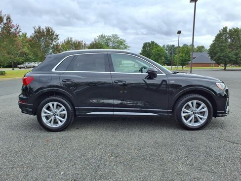 Used 2021 Audi Q3 2.0T Premium image 3