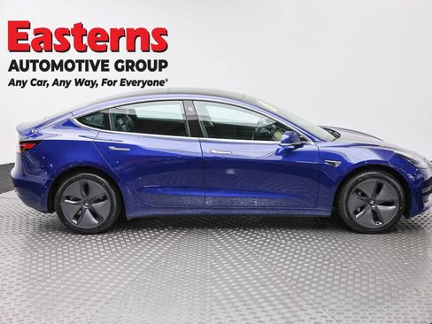 Used 2020 Tesla Model 3 Standard Range RWD image 4