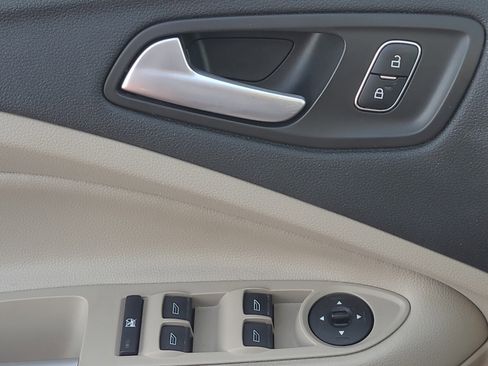 Used 2018 Ford Escape SEL image 25