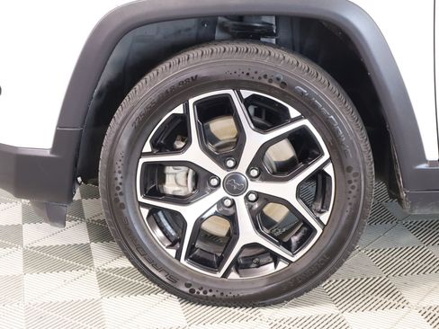 Used 2025 Jeep Compass Limited AWD/4WD image 17