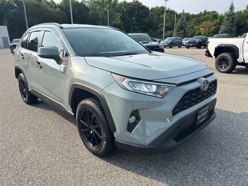 Used 2021 Toyota RAV4 XLE AWD/4WD image 3