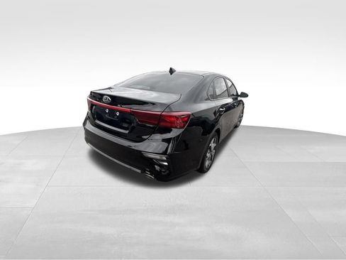 Used 2021 Kia Forte LXS FWD image 4