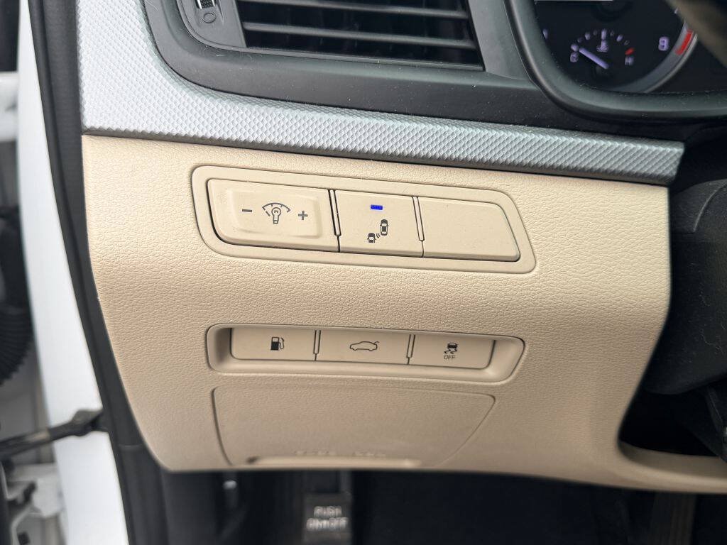 Used 2019 Hyundai Sonata SE FWD image 13