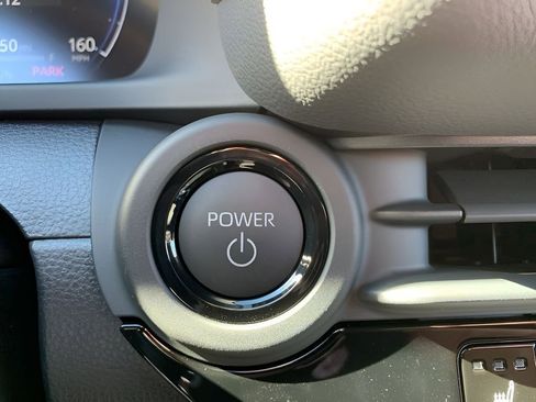 New 2025 Toyota Crown Signia Limited image 23