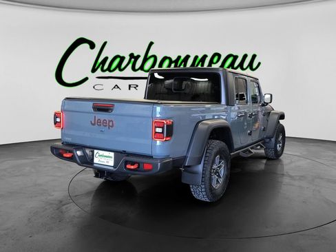 Used 2024 Jeep Gladiator Mojave w/ Convenience Group image 5