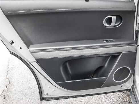 Certified 2024 Hyundai Ioniq 5 Limited AWD/4WD image 28
