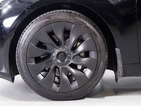 Used 2023 Tesla Model 3 image 41