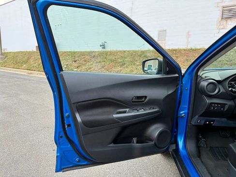 Used 2022 Nissan Kicks S w/ Interior Electronics Package image 9