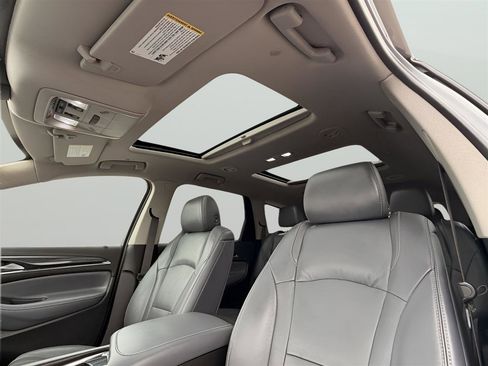 Used 2020 Buick Enclave Premium w/ Sun and Sites Package image 15