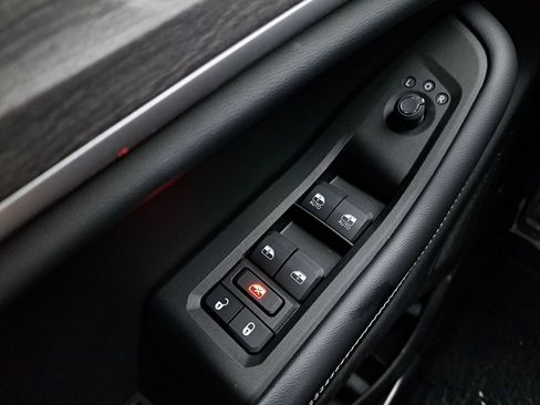 Used 2021 Jeep Grand Cherokee L Limited w/ Luxury Tech Group II image 25