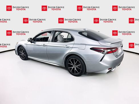 Used 2021 Toyota Camry SE FWD image 7