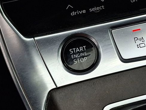 Used 2021 Audi A7 e Premium Plus w/ Executive Package image 29