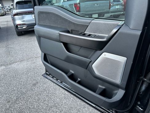 Used 2022 Ford F150 Platinum w/ Equipment Group 701A High image 21