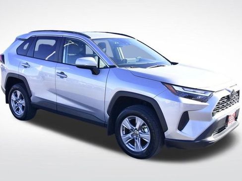Used 2022 Toyota RAV4 XLE image 6